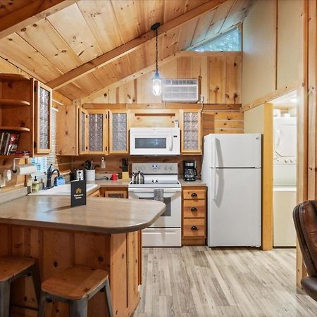 The Eldon Cabin Experience Exterior photo