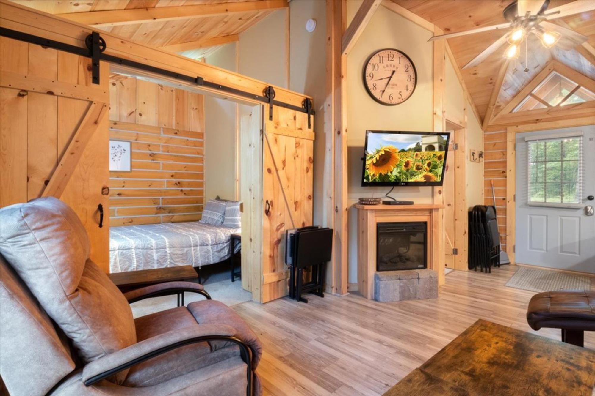 The Eldon Cabin Experience Exterior photo
